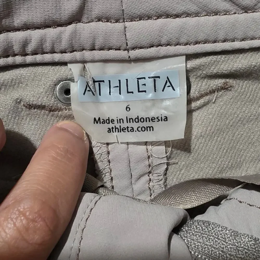 Athleta Taupe Mini Skirt with Zip Pockets SIZE 6